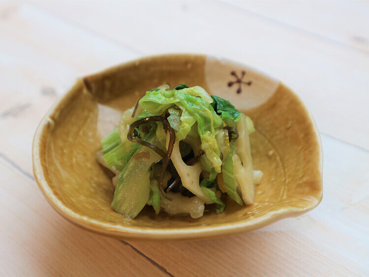 セロリと白菜の塩昆布和え