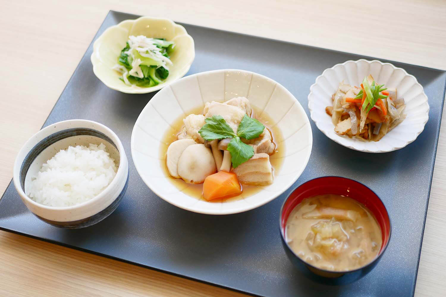 鶏肉の治部煮･金平ごぼう