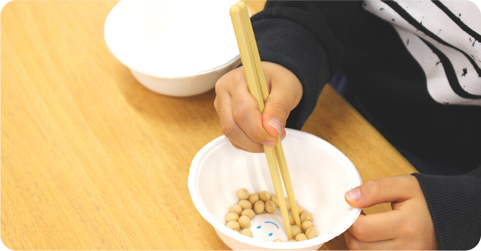 食事の基本：正しい箸の持ち方