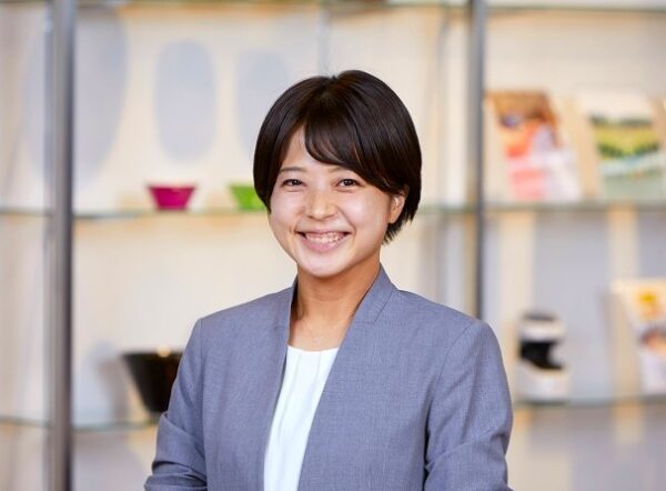 江戸川区立小松川第二中学校での「おしごとなりきり出前道場」で 上條 悠が講師を担当