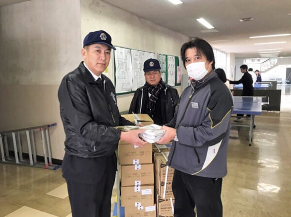 能登半島地震 被災地支援として「コクとろ極みカレー」などを贈呈