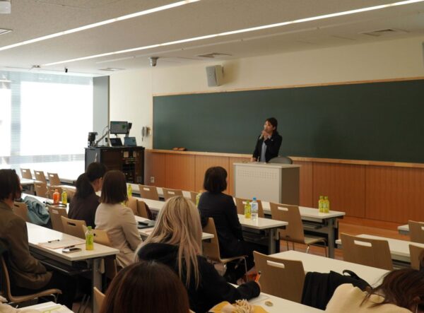 大妻女子短期大学部にてホスピタリティ部が特別授業を実施